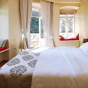 tekla-palace-tbilisi.alltbilisihotels.com/